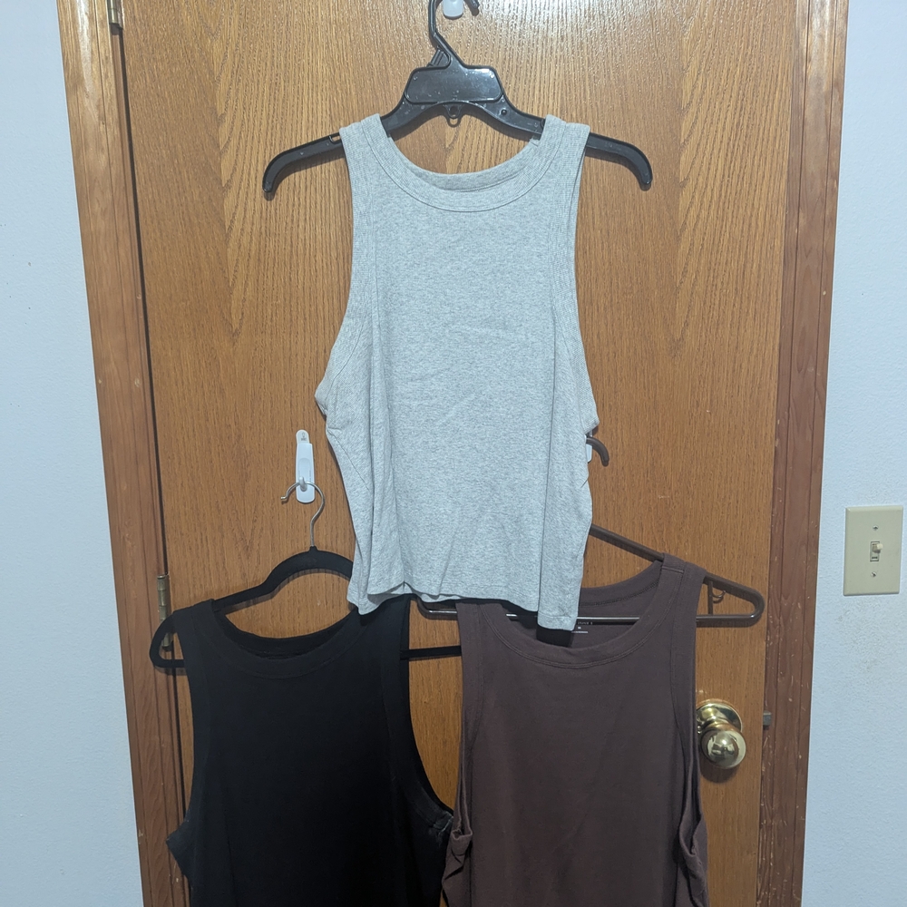 Women's Sleeveless Tank Top Set - Gray, Black, Brown